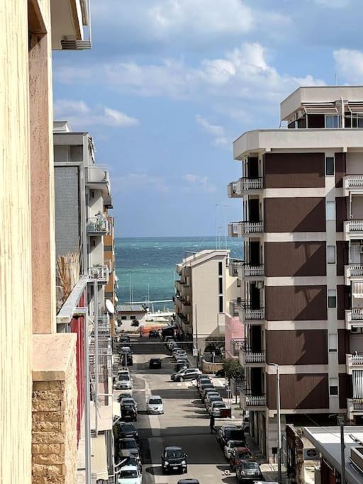 Il Mare In Citta. Appartamento Vista Mare Monopoli Luaran gambar